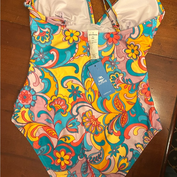 NWT Cupshe Colorful Floral One Piece Swimsuit Retro Small S - Picture 2 of 3